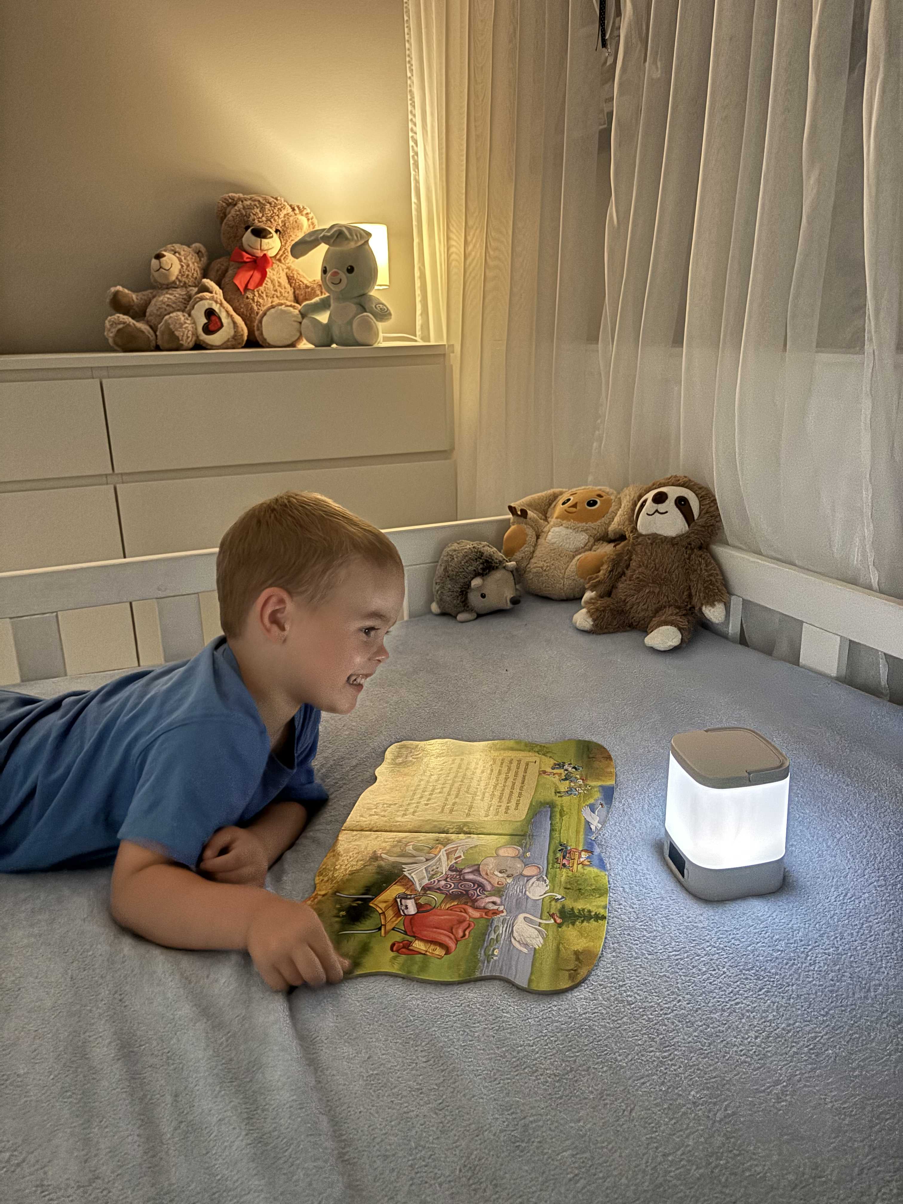 🌙 Przenośna Lampka Nocna LED z Zegarem i Pilotem – komfort światła w nowoczesnej formie!