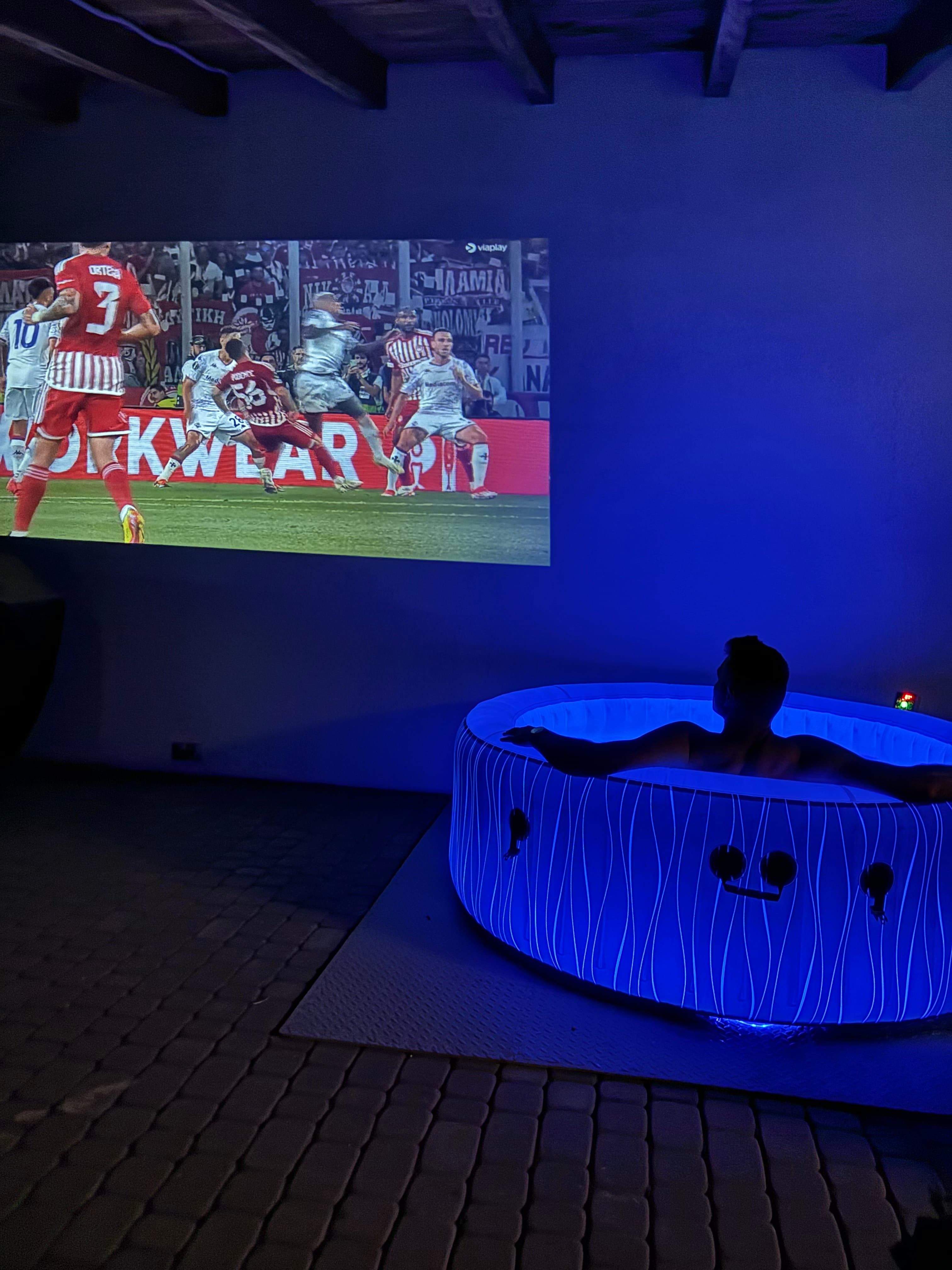 PROJEKTOR 4K Magcubic HY300 Pro - KINO DOMOWE z Androidem 11 🎥