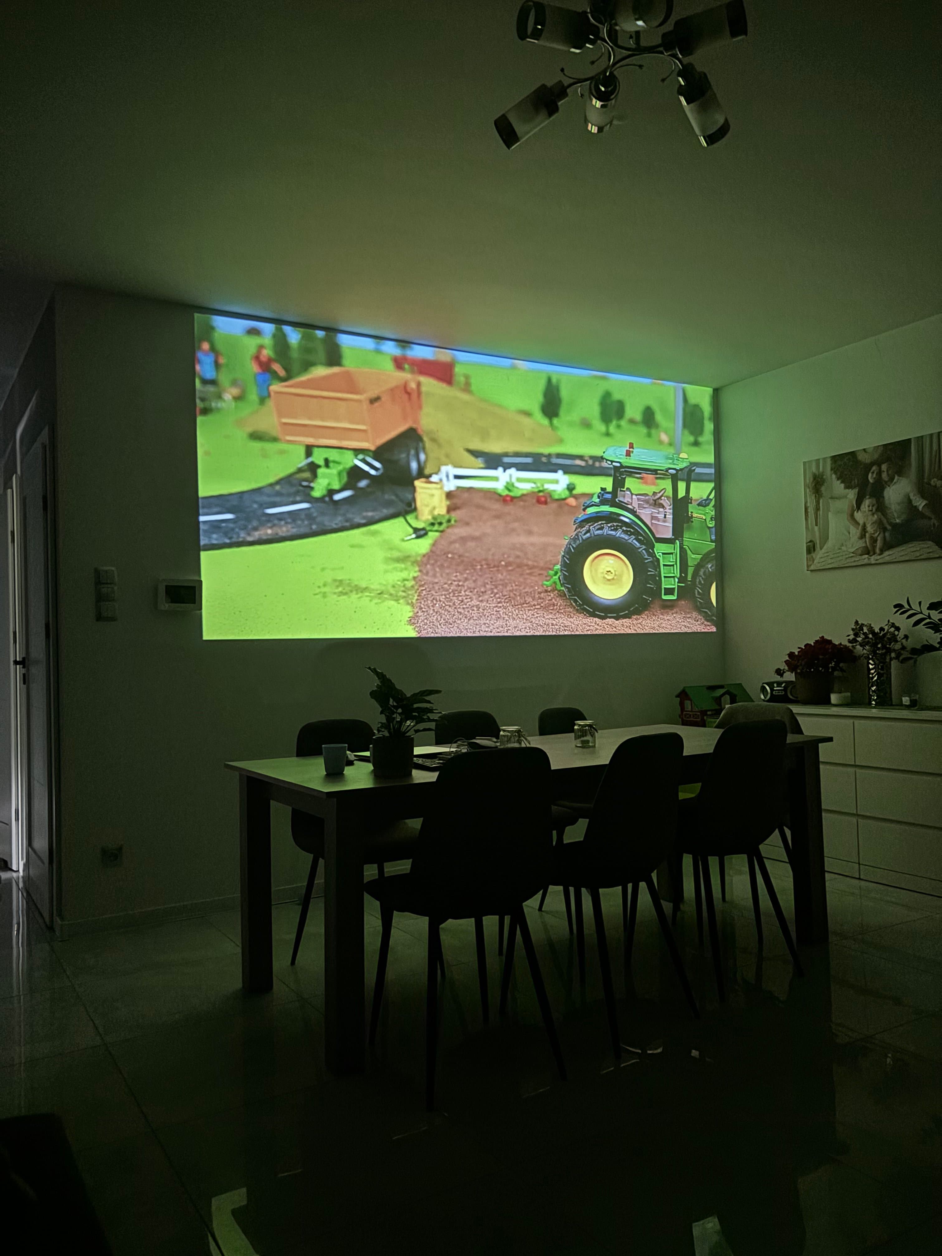 PROJEKTOR 4K Magcubic HY300 Pro - KINO DOMOWE z Androidem 11 🎥