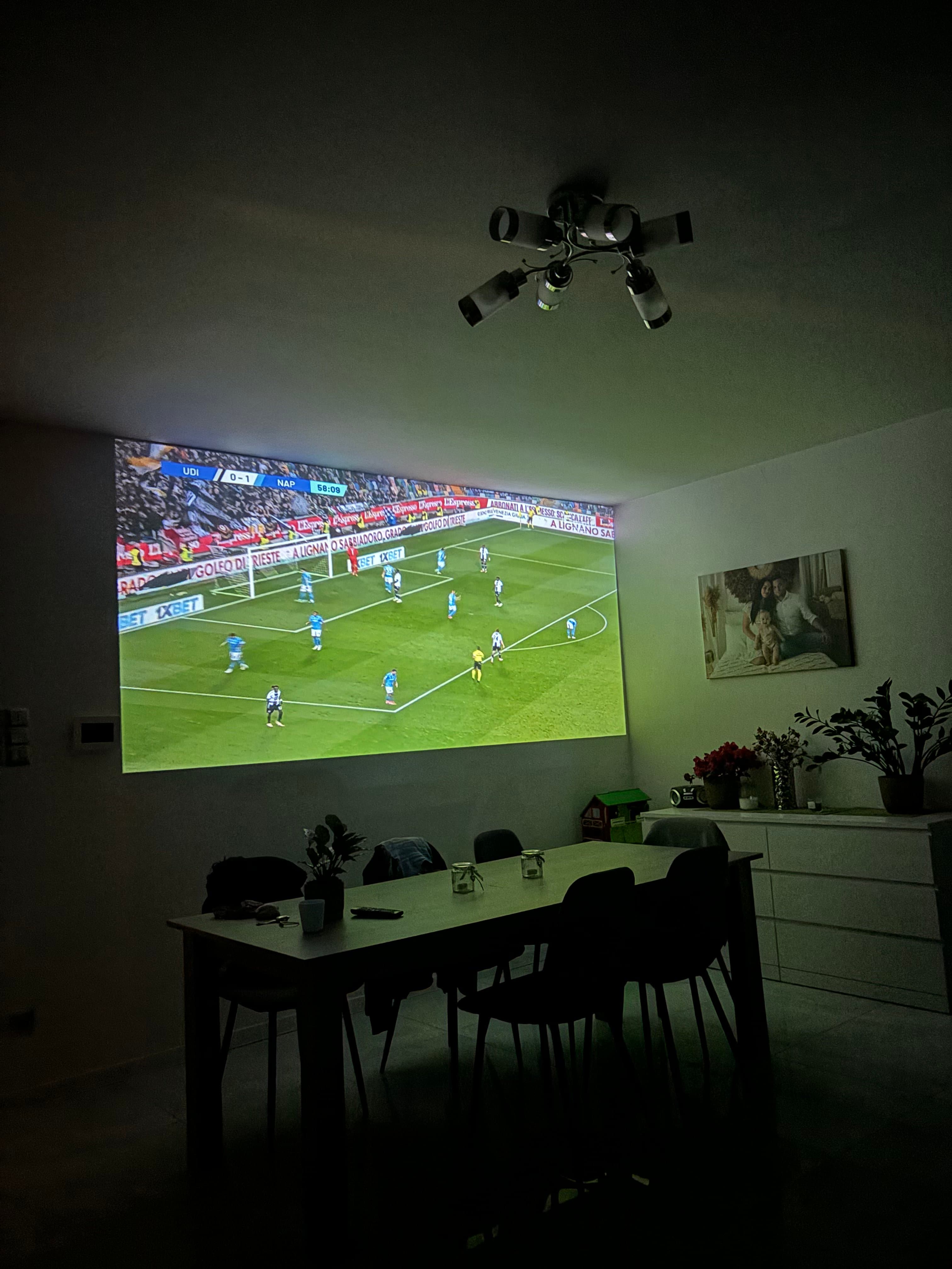 PROJEKTOR 4K Magcubic HY300 Pro - KINO DOMOWE z Androidem 11 🎥